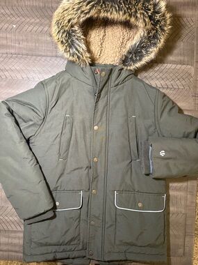 Fat Face Olive Green Kids' Puffer Coat Sherpa Lined with Faux Fur Hood Jacket
